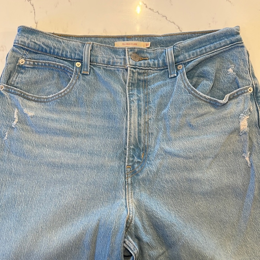 Levi’s 70’s high rise flare. - Picture 4 of 7